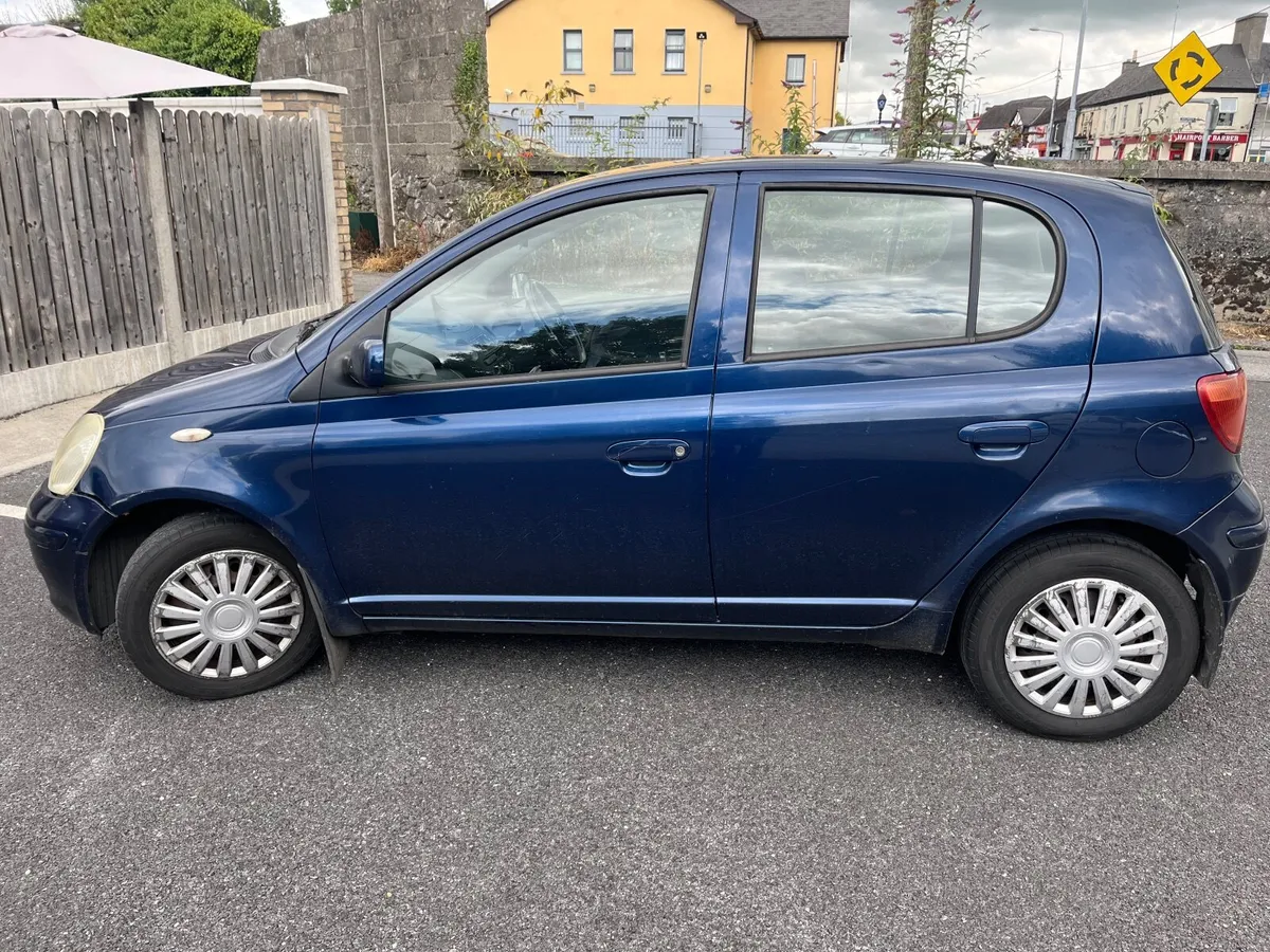 Toyota Yaris 2004 - Image 4