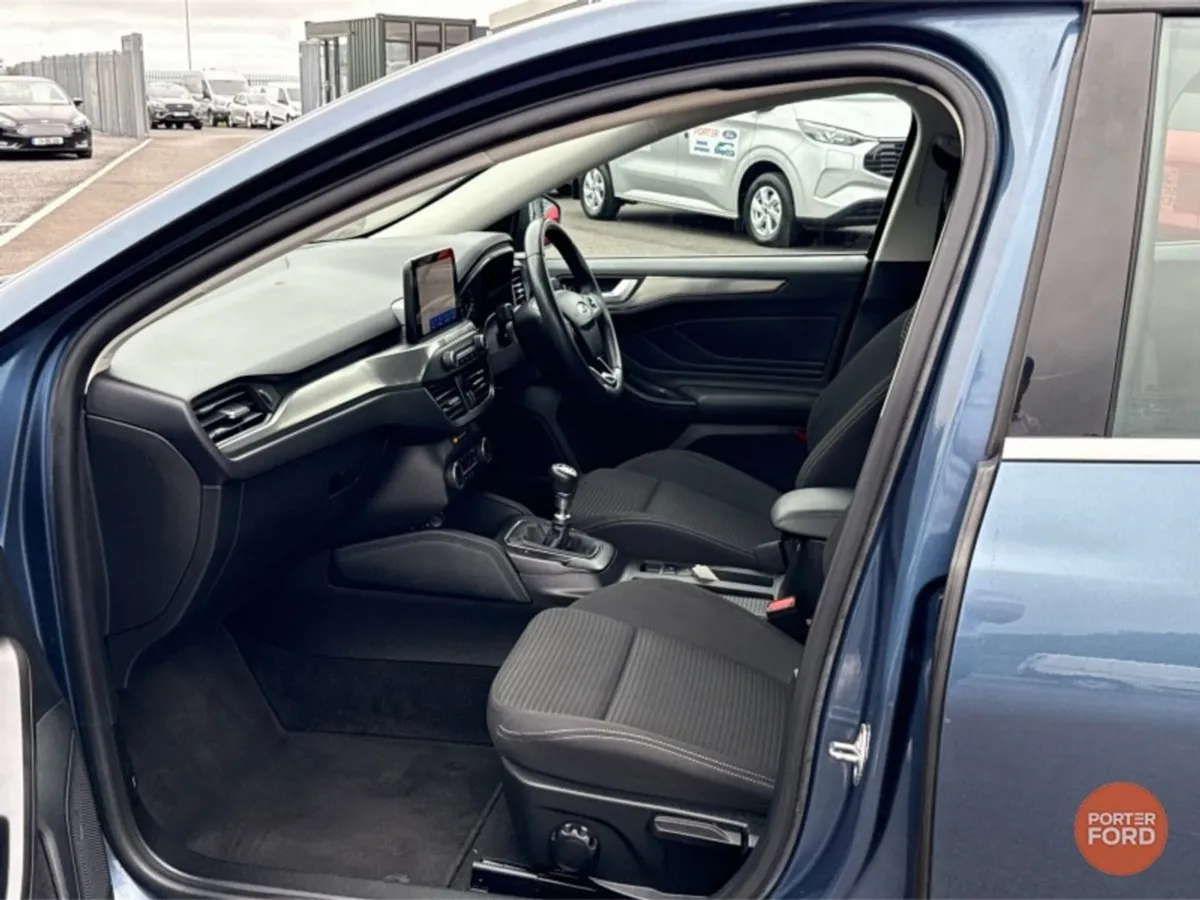 Ford Focus 1.5 Tdci 120PS Titanium - Image 4