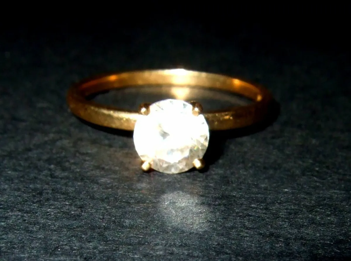 Vintage 14ct Gold Solitaire - Image 2