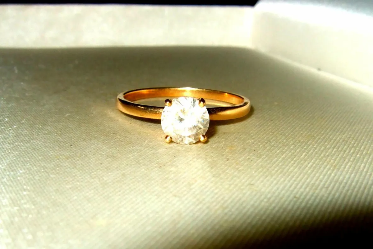 Vintage 14ct Gold Solitaire - Image 1