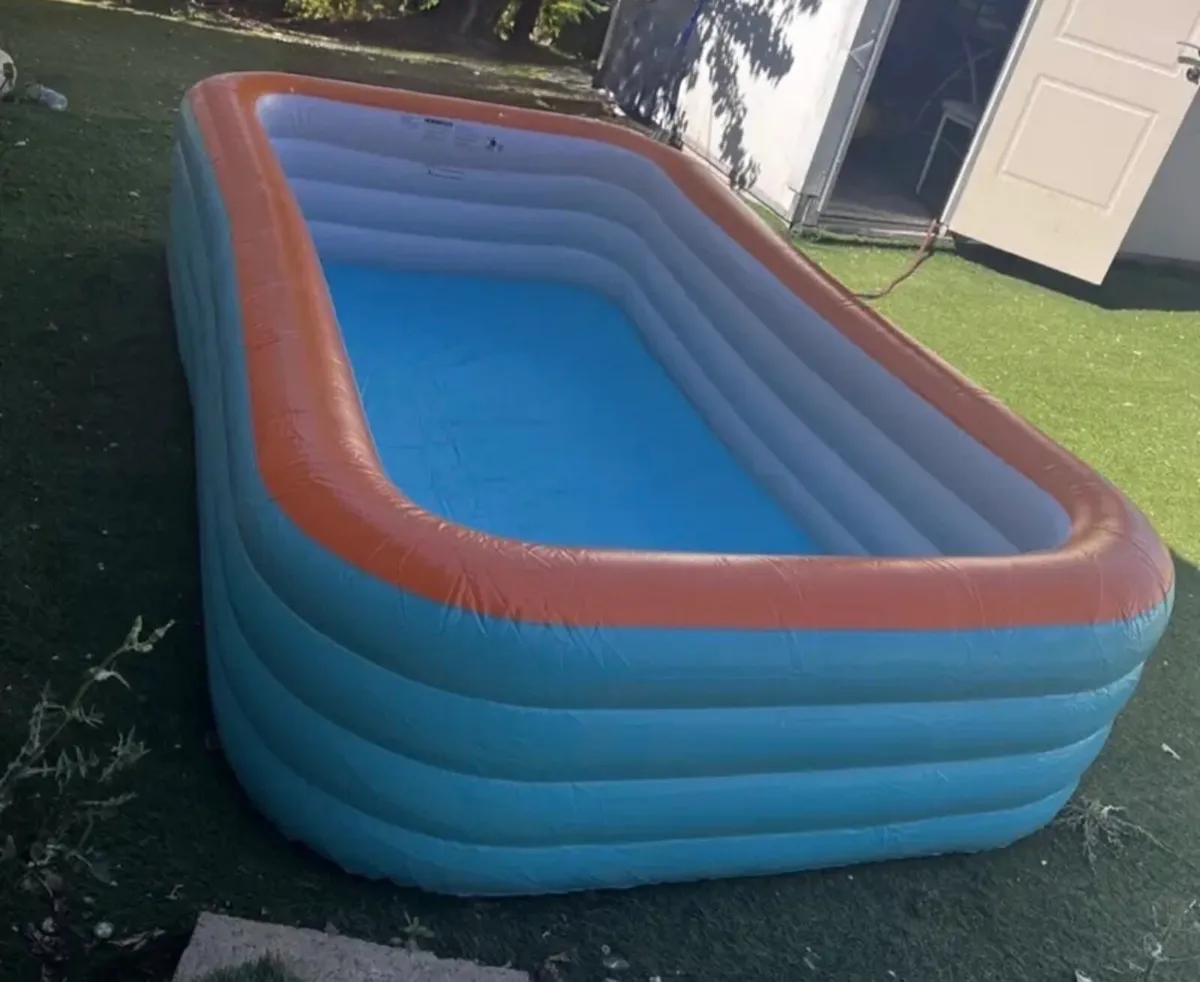 Large inflatable pool - Image 2
