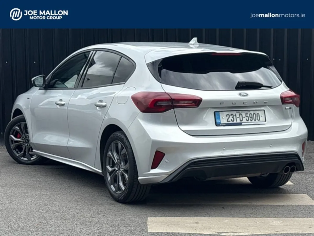 Ford Focus 1.0t Hybrid 125PS St-line Auto - Image 2