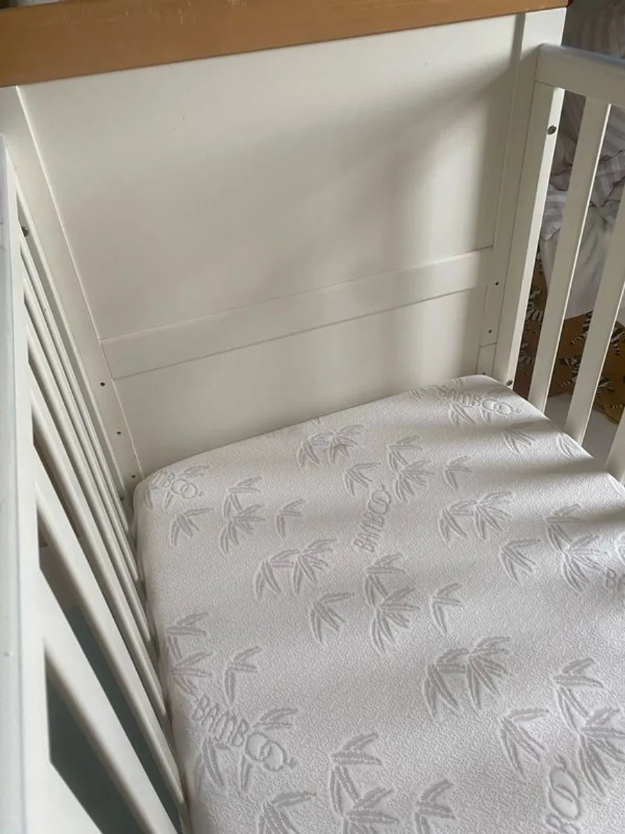 mamas and papas cot - Image 2