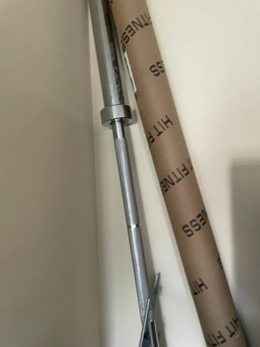 Gym equipment (plates, barbell, dip bar) - Image 2