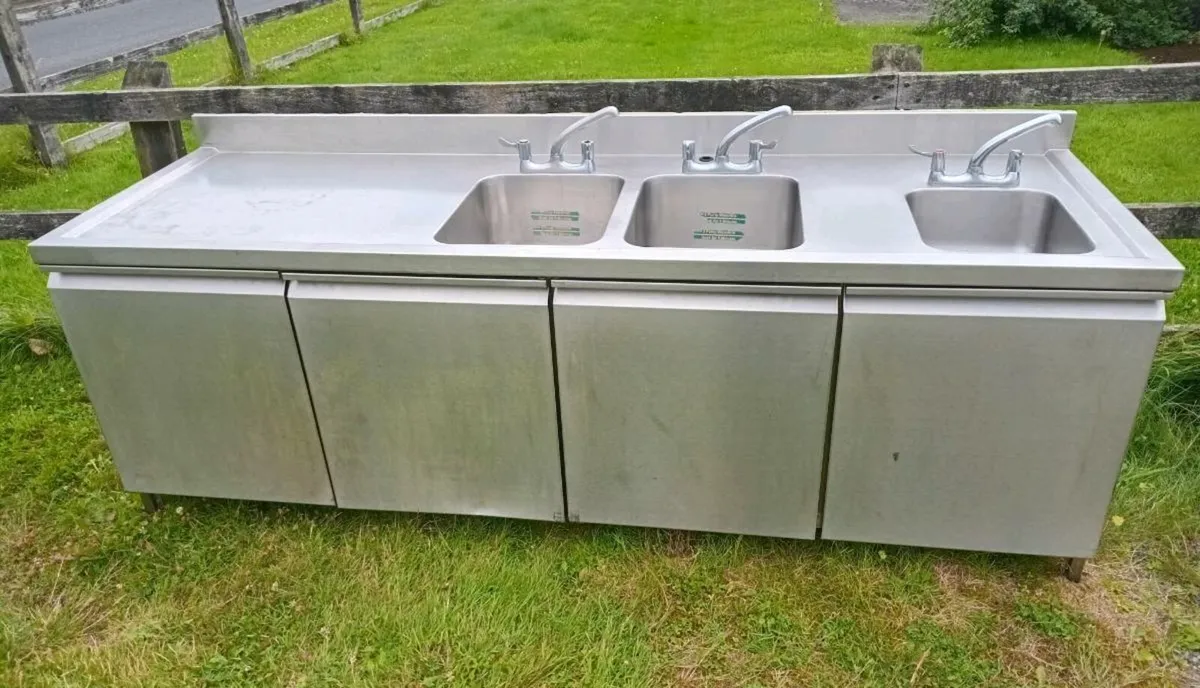 Stainless sink units - Image 1
