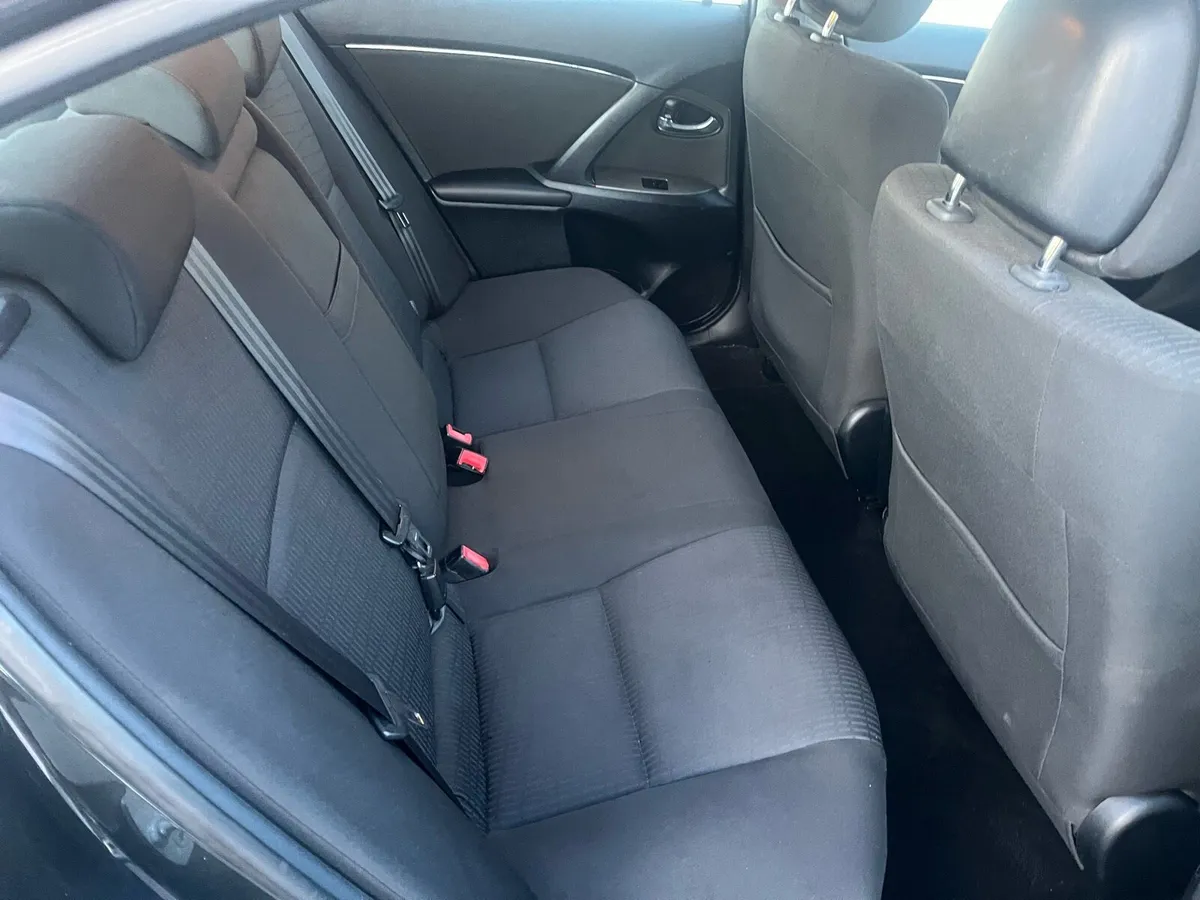 Toyota Avensis 15 months nct cheap tax !!!! - Image 4