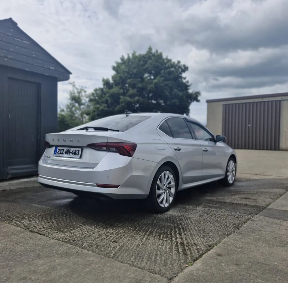 212 Skoda Octavia - Image 2