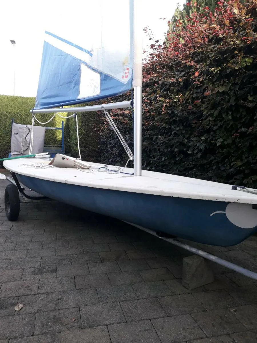 Laser Sailing Dinghy - Image 2