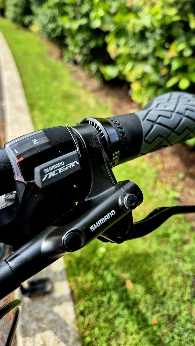 Trek Dual Sport 3- Ladies Hybrid Large Bike - Image 2