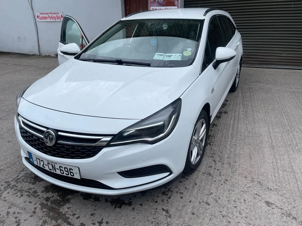 Vauxhall Astra 2017 - Image 1