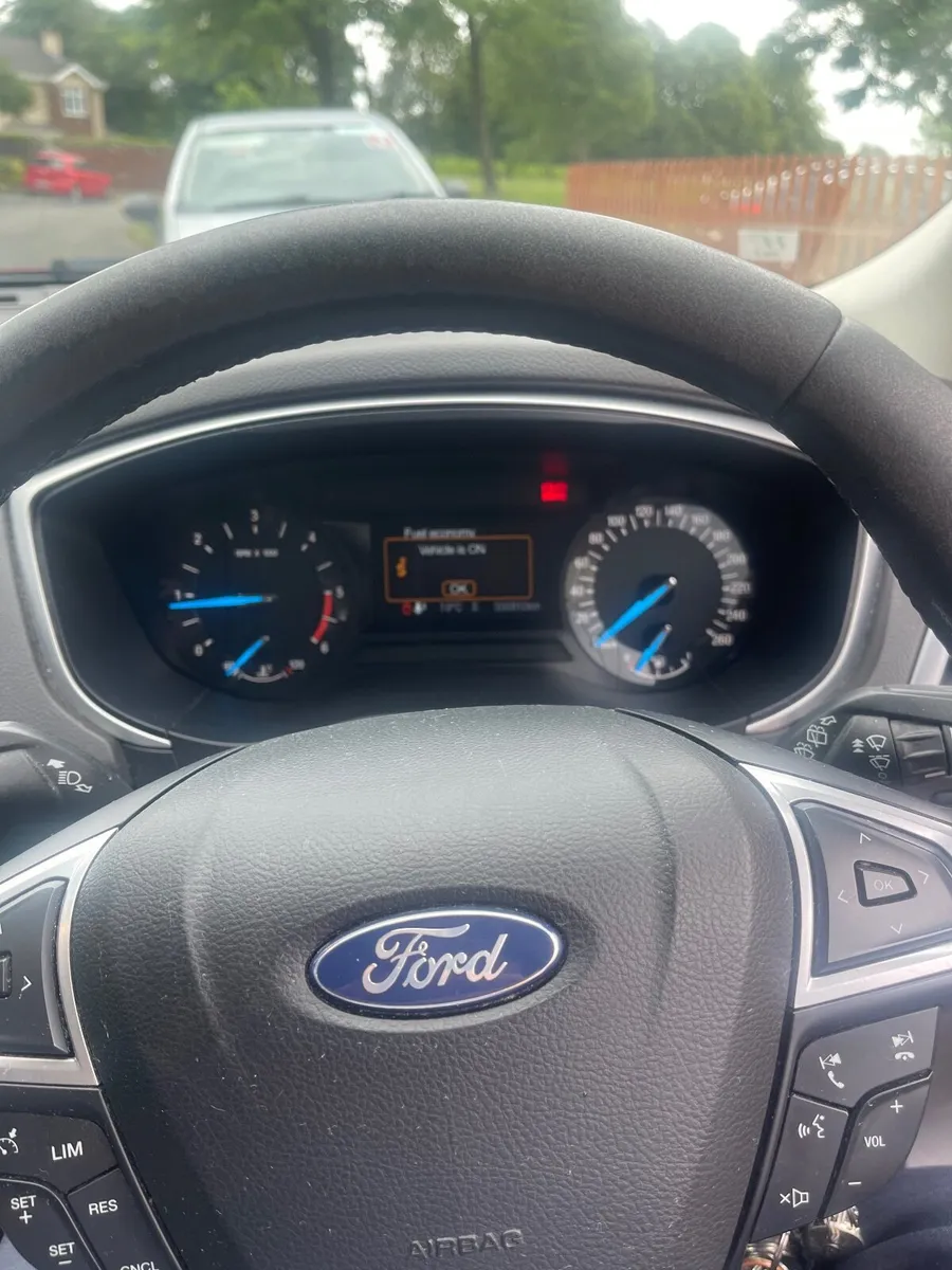 Ford Mondeo 2017 - Image 2