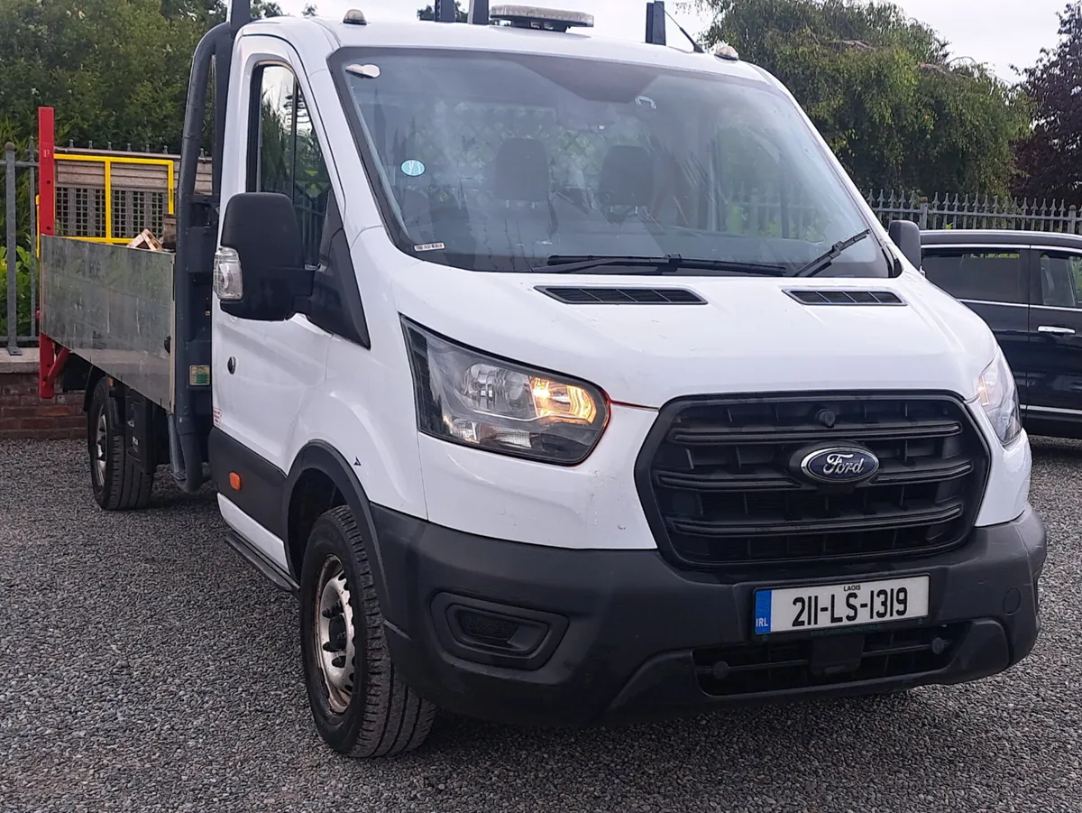 Ford Transit  flatbed lorry with working tail lift - Image 2