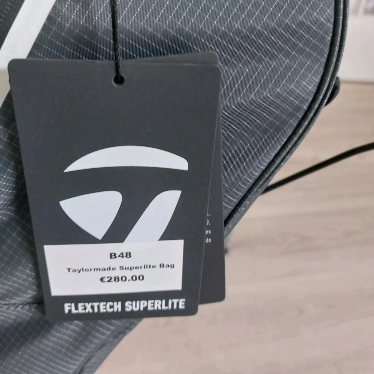 New TaylorMade Superlite Bag - Image 4