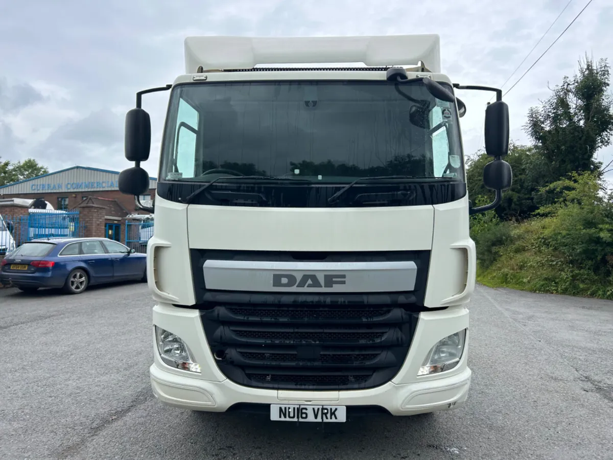 2016 Daf cf 250 18 ton fridge or chassis cab - Image 2