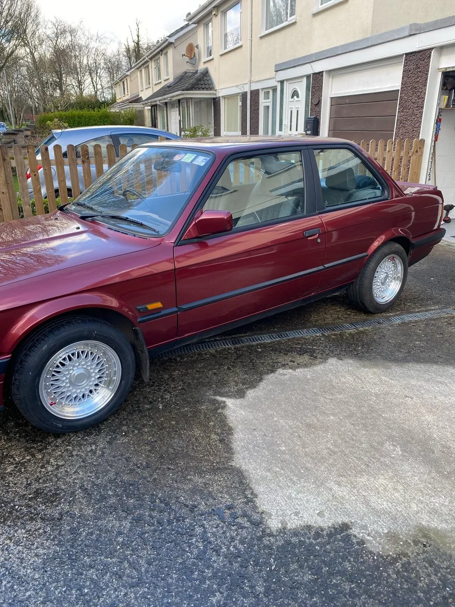 BMW E30 318i - Image 3