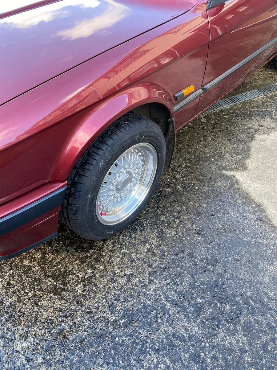 BMW E30 318i - Image 4