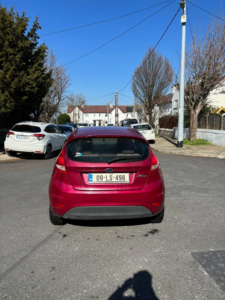 Ford fiesta - Image 2