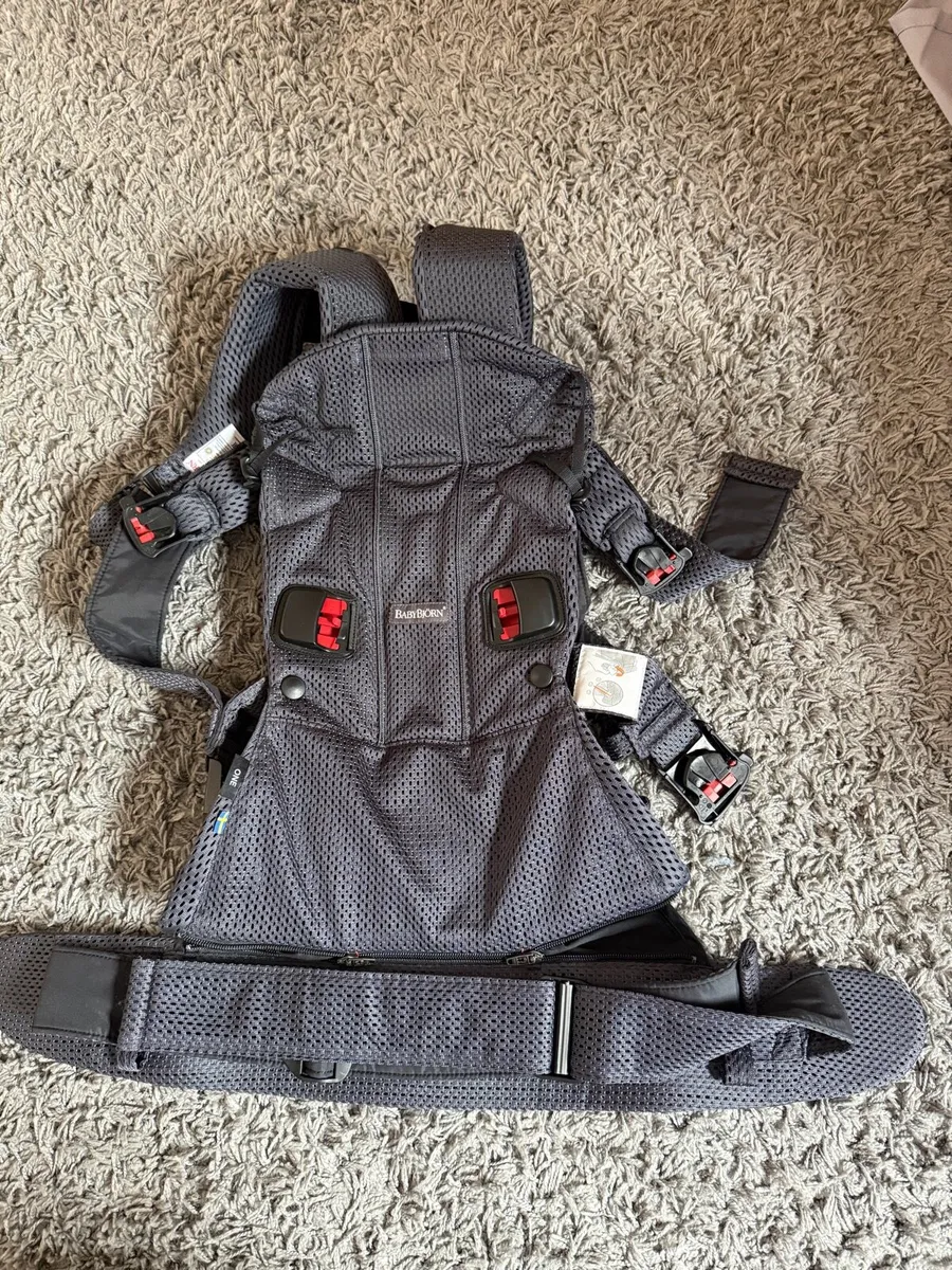 Baby Bjorn carrier one - Image 1