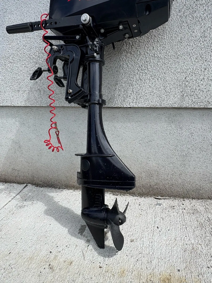 Tohatsu 3.5hp outboard - Image 4