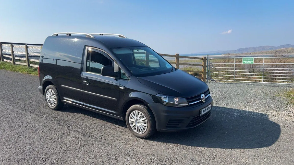 2019 Volkswagen caddy low km - Image 1