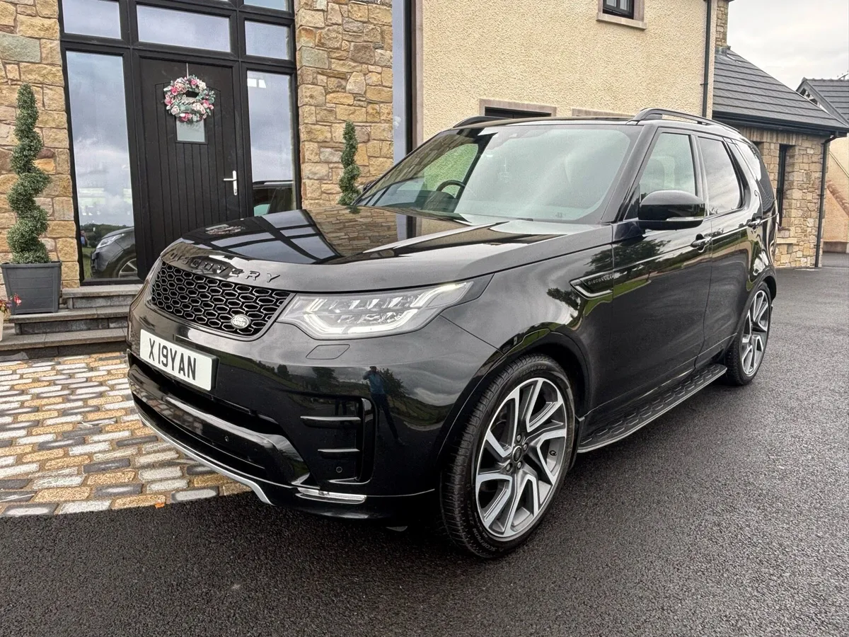 2018 Landrover Discovery 3.0TD V6 HSE high spec - Image 1