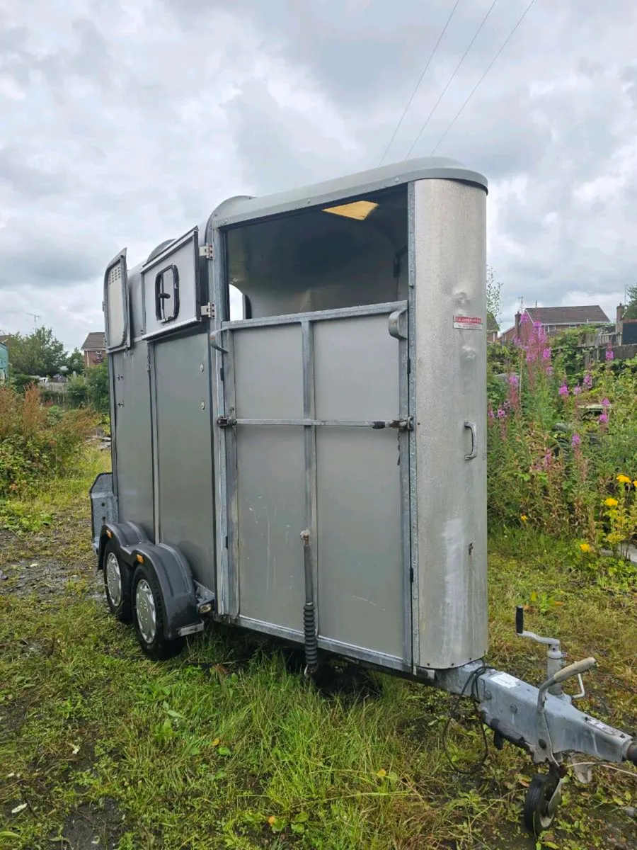 Ifor williams horse box - Image 4
