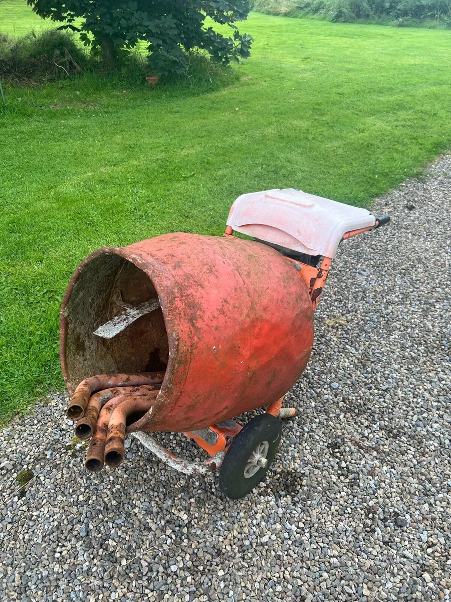 Honda gx120 cement mixer - Image 4