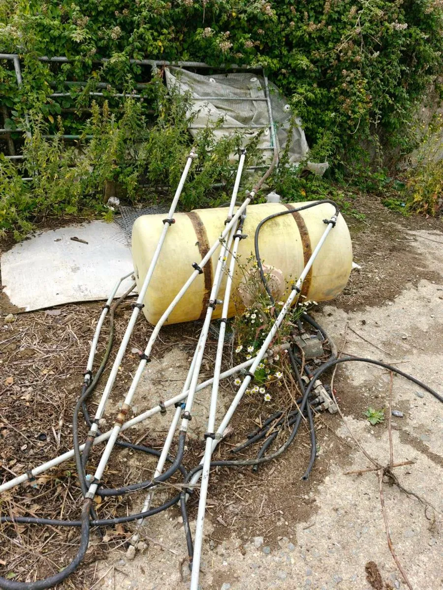 Assortment of equipment - Image 3