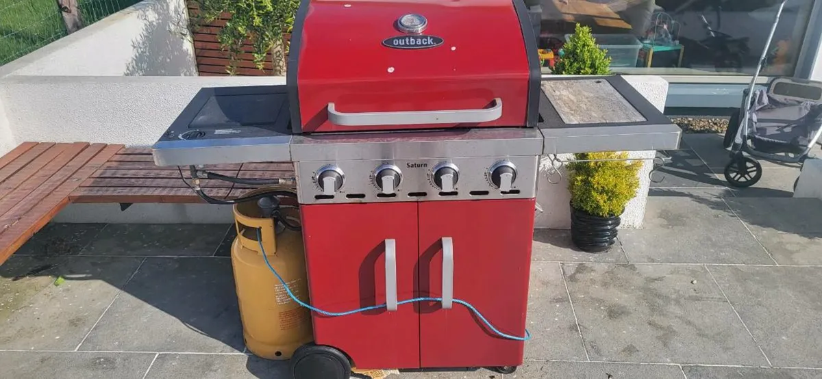 Outback Saturn Bbq - Image 1