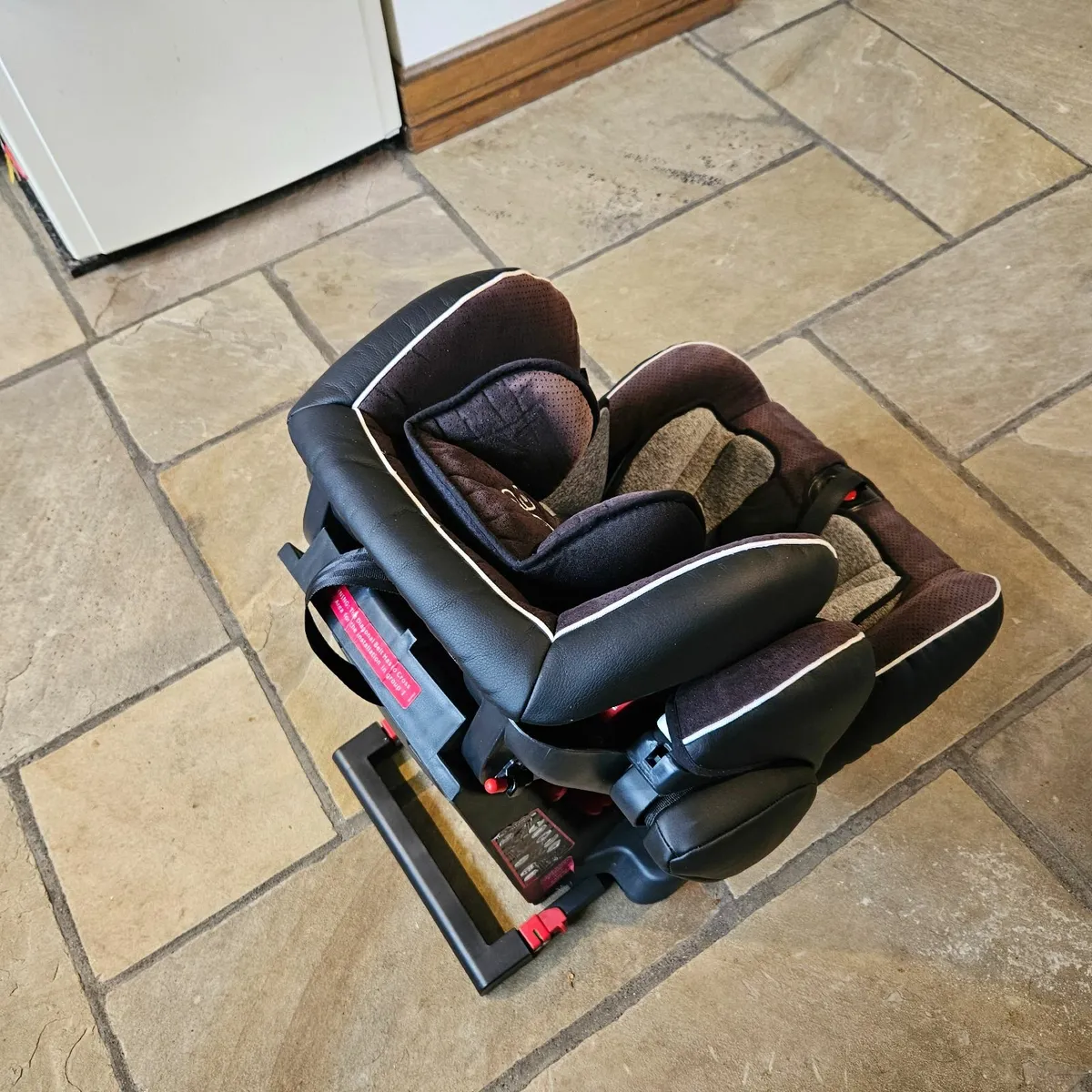 Car seat - Image 4