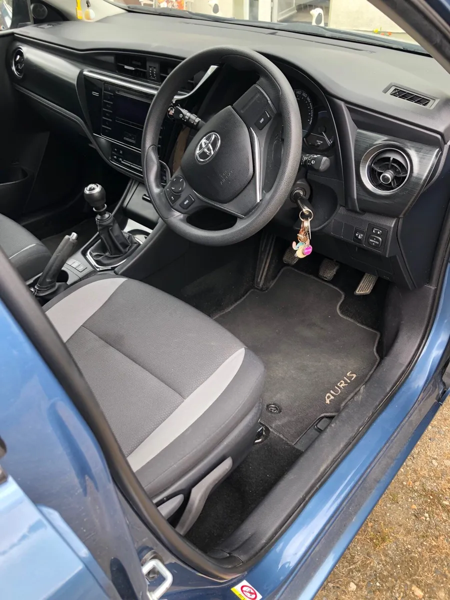 Toyota Auris - Image 4