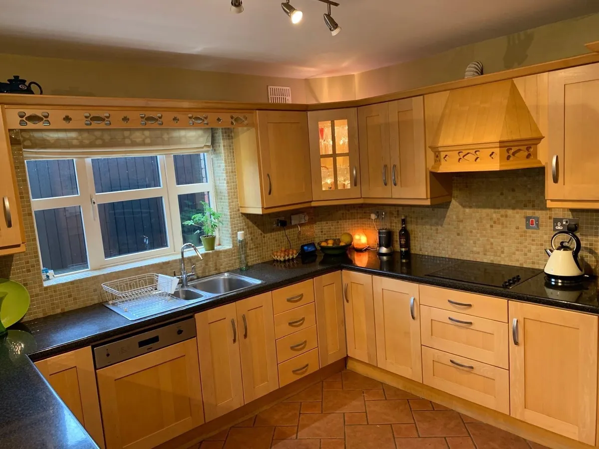 Solid wood kitchen - Image 4