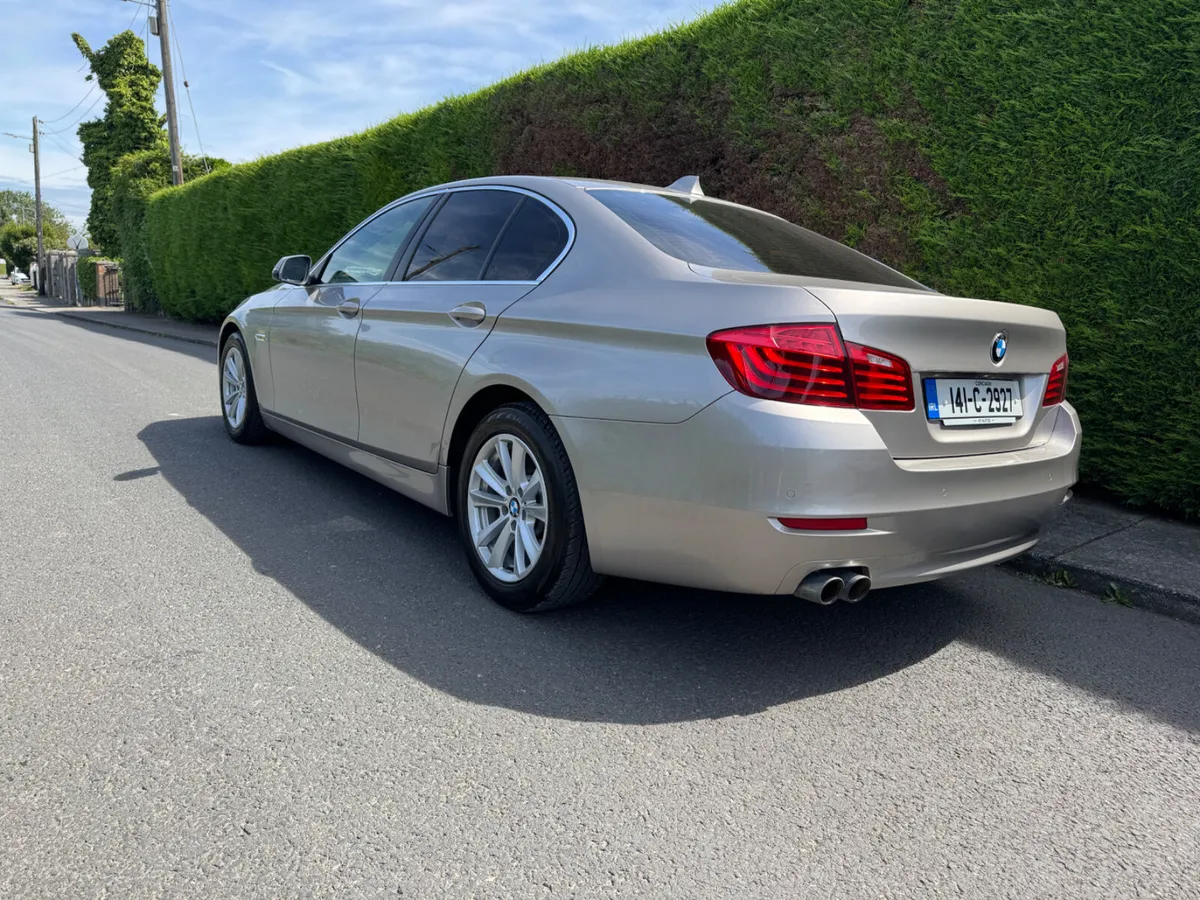 BMW 5-Series lci model - Image 4