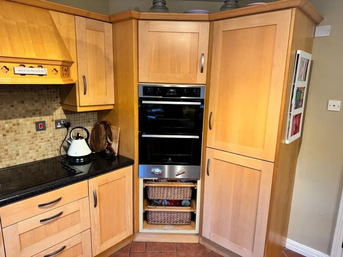 Second hand solid maple kitchen - Image 4