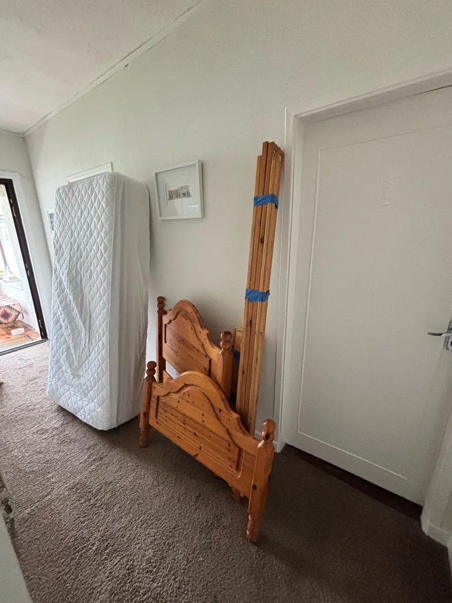 Bed - Image 1