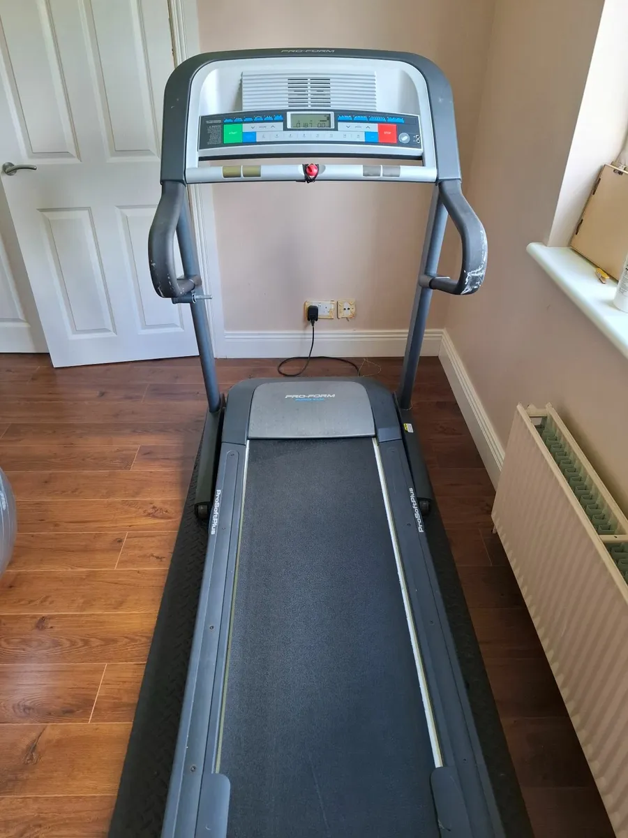 🚨 FREE TREADMILL – MUST GO ASAP! 🚨 - Image 3