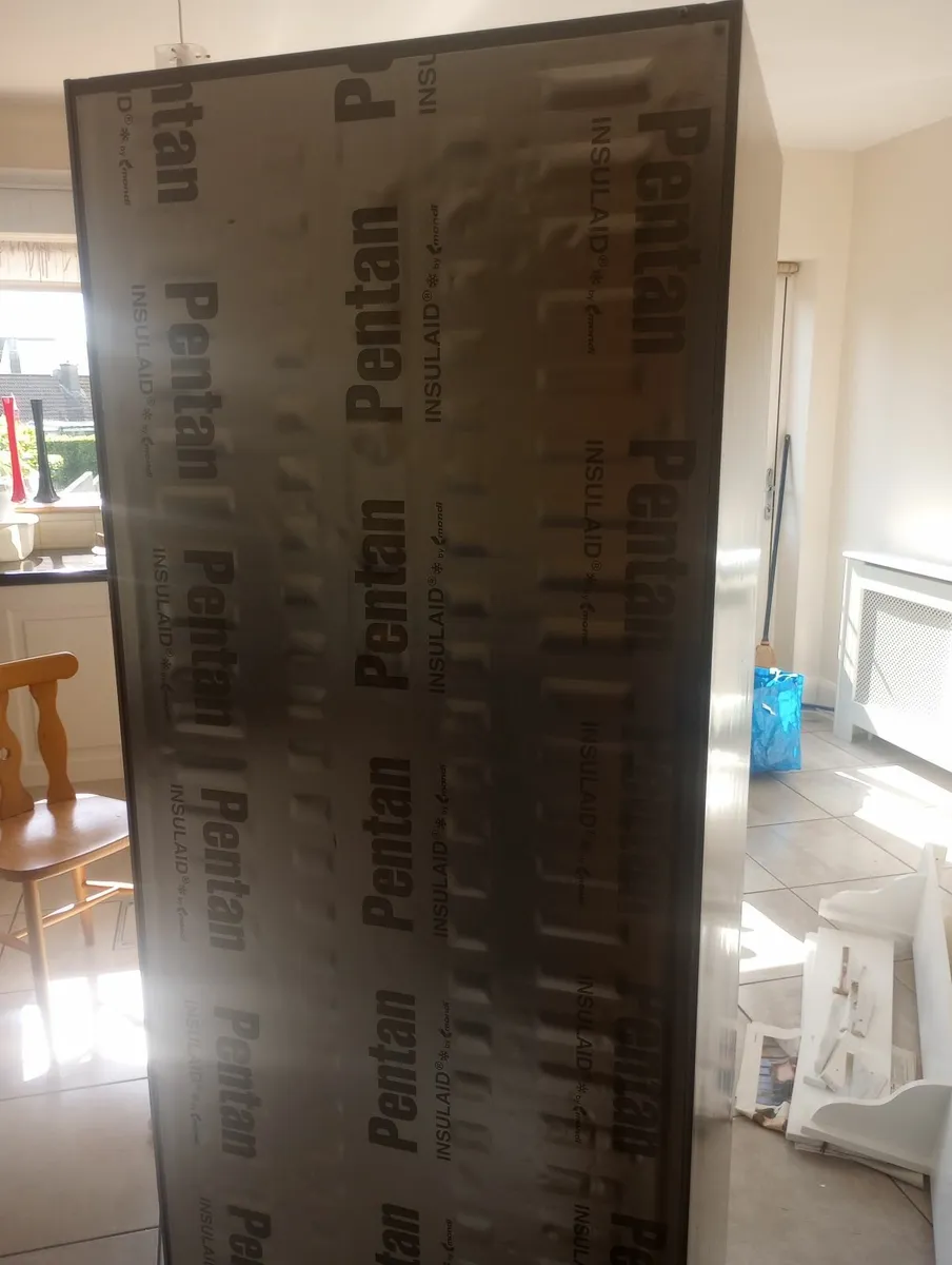 Fridge freezer - Image 4