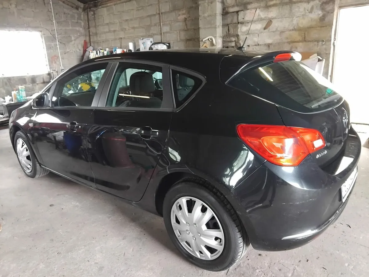 Opel Astra - Image 4