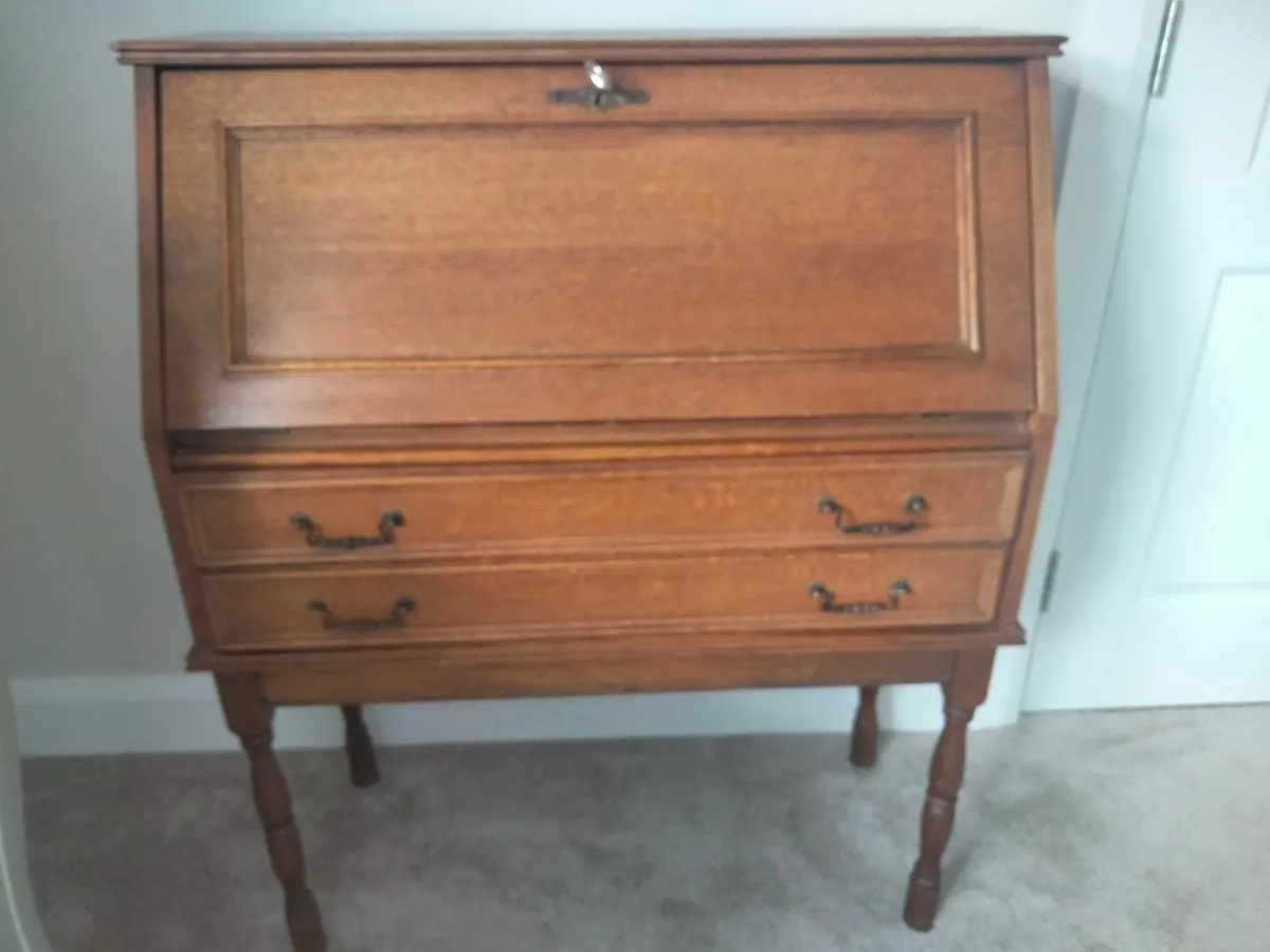 Vintage writing desk - Image 1