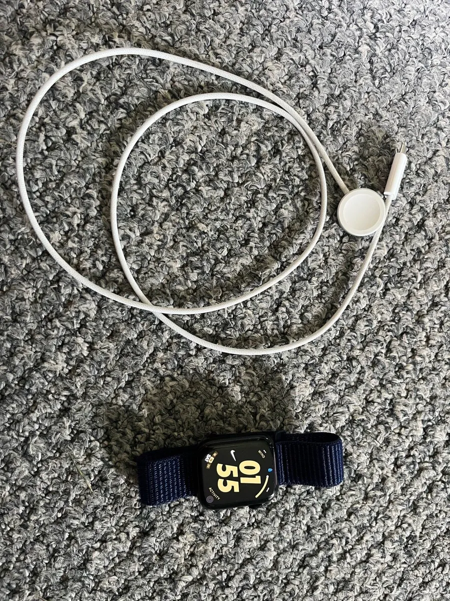 Apple Watch series 9 45mm - Image 2