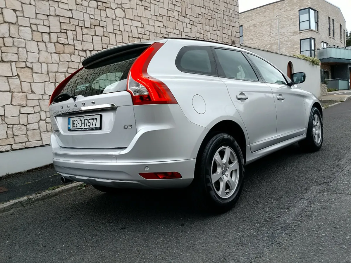 Volvo XC60 D3 FWD ES 5DR - Image 3