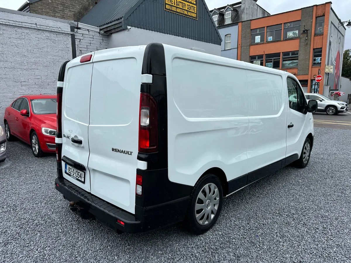 2019 (192) Renault Trafic LL29 DCI 120 Business 3 - Image 4