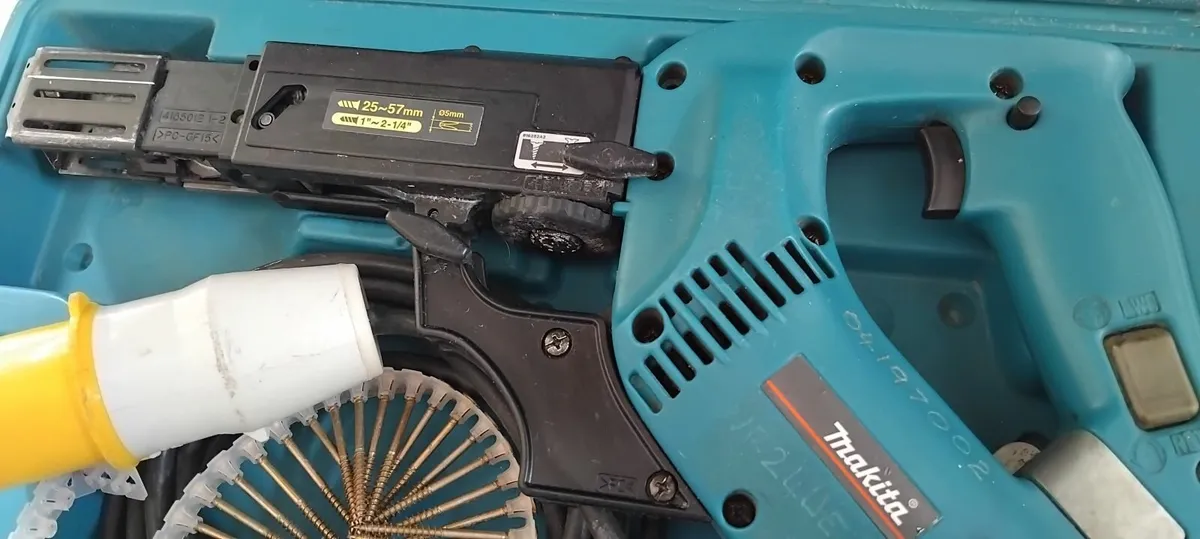 Makita 6834 Autofeed 110v - Image 2