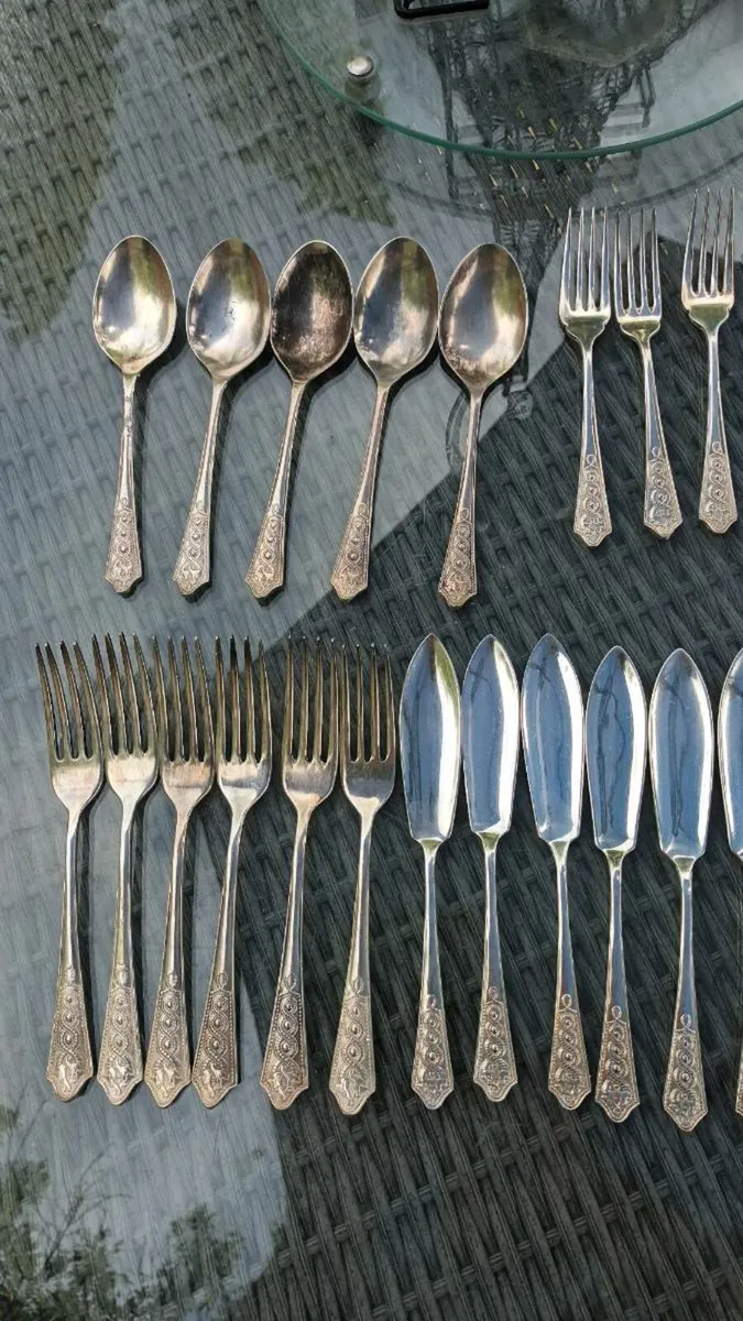 Newbridge cutlery 42 pieces, D18 post 6e - Image 2