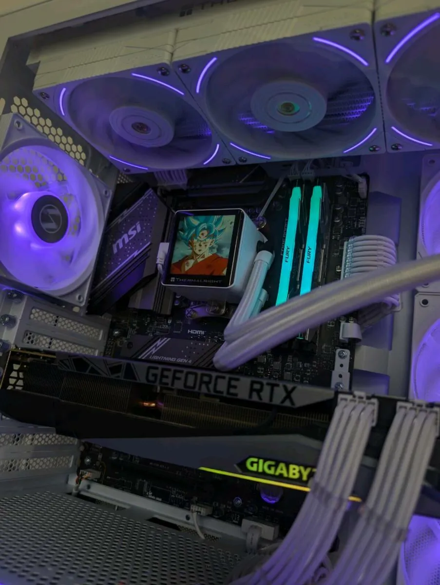 Lian Li AMD Ryzen Gaming PC | LCD AIO | MSI | RTX - Image 2