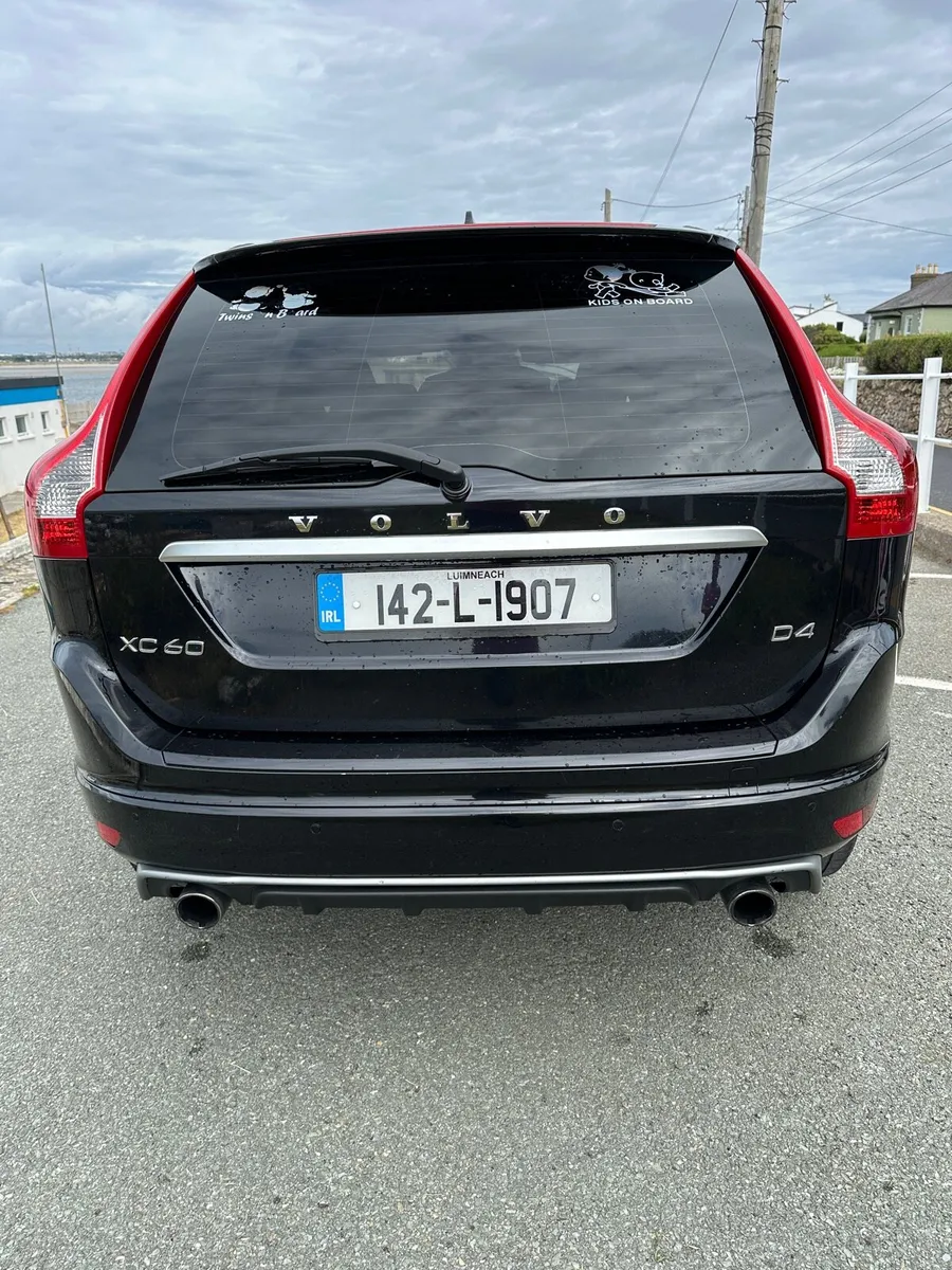 Volvo XC60 R-design - Image 4