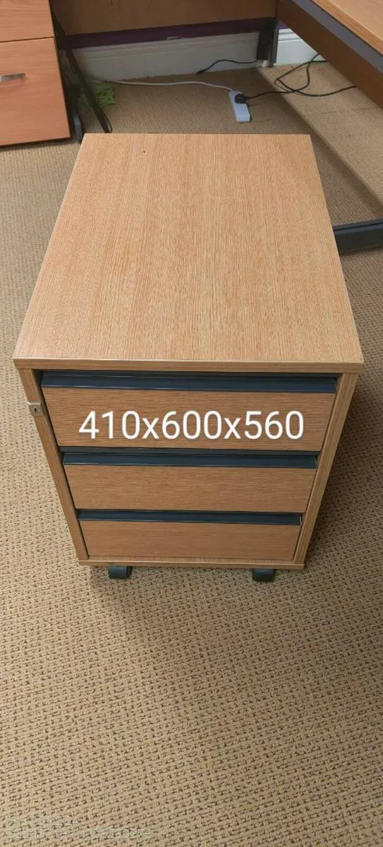 Office furniture - Image 4
