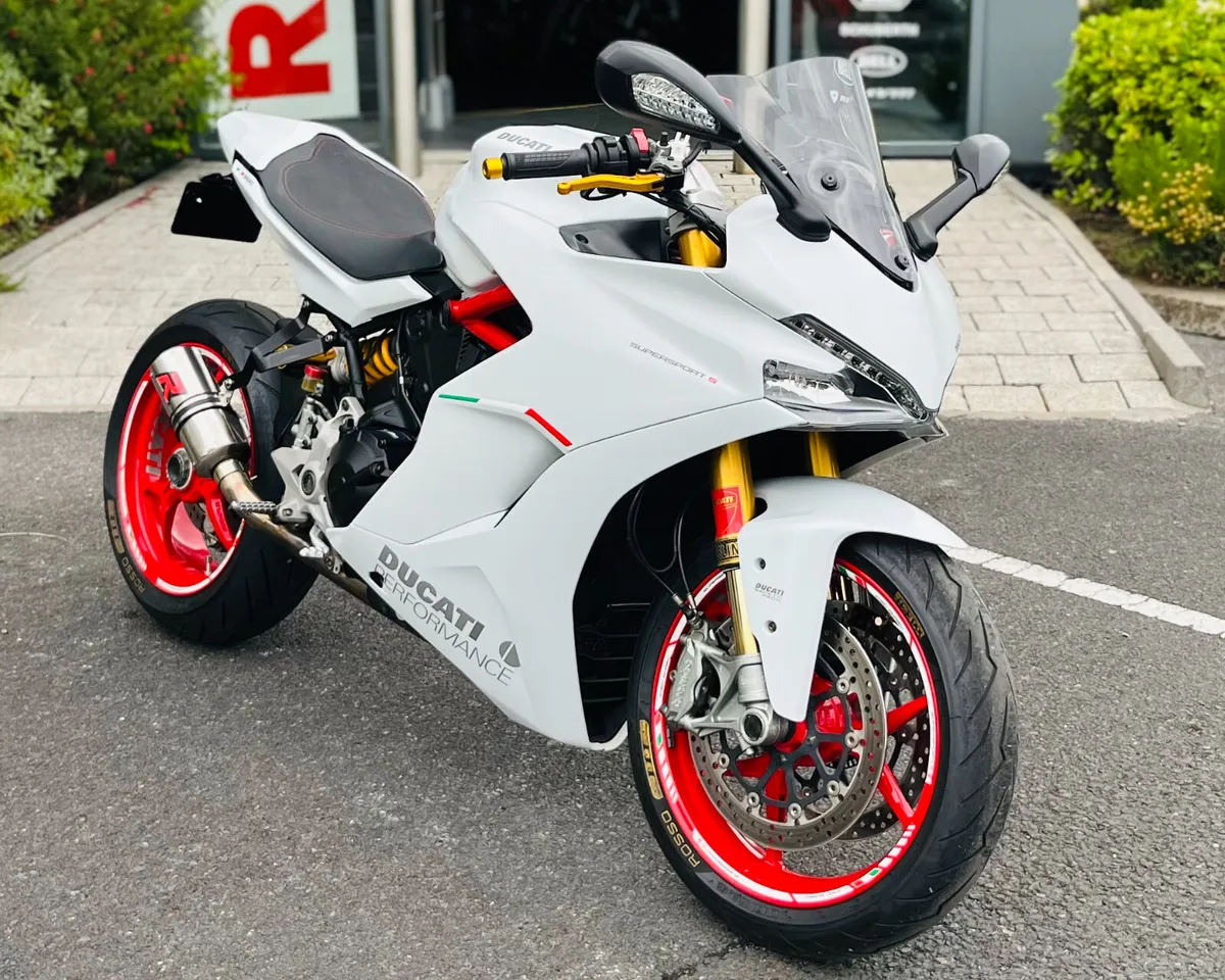 DUCATI SUPERSPORT + EXTRAS - Image 2