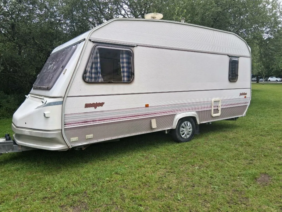 Selling our two caravans - Image 2