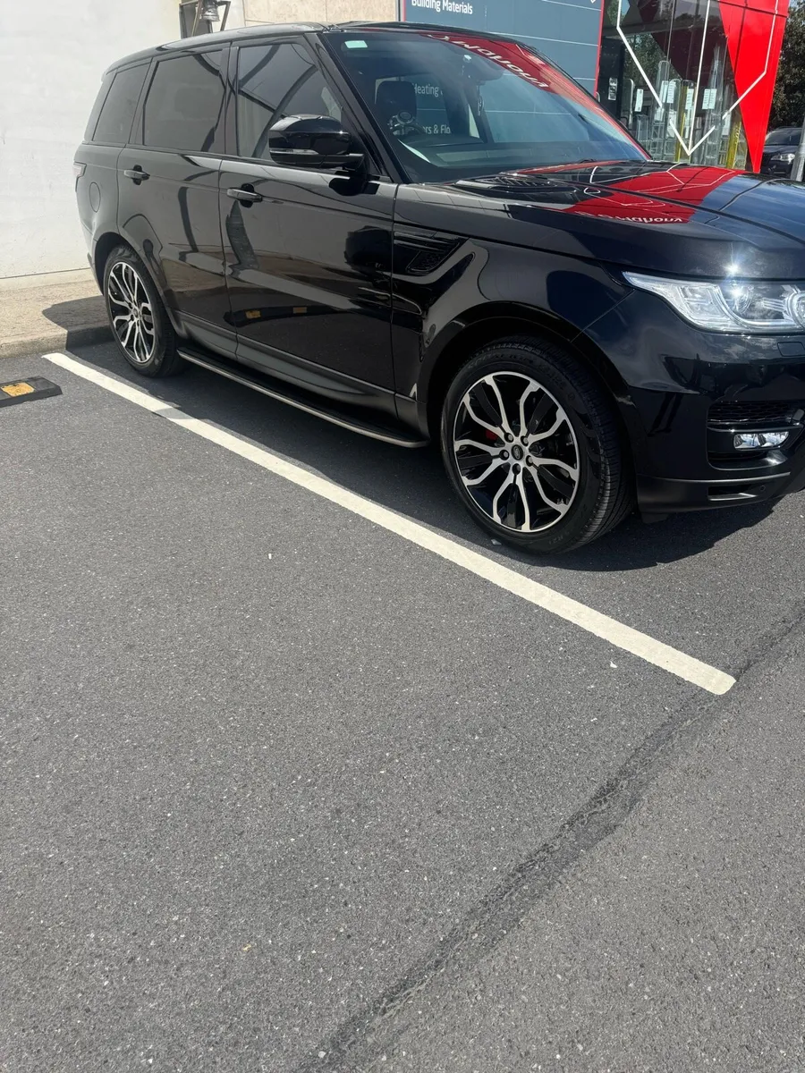 Range Rover - Image 2